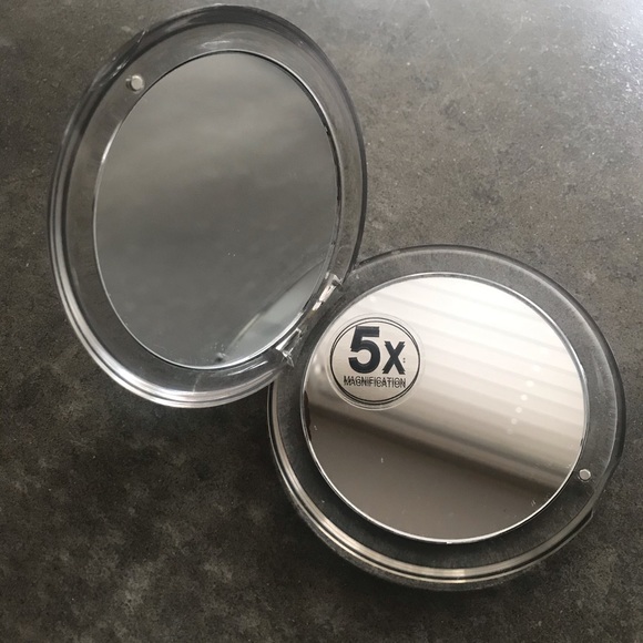 Compact Mirror - Picture 3 of 8